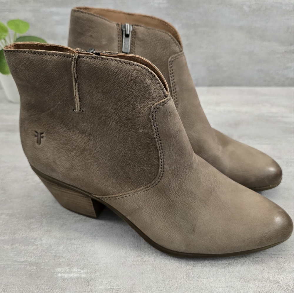 Frye Jennifer Casual Zip Ankle Boots Womens Size 8.5M